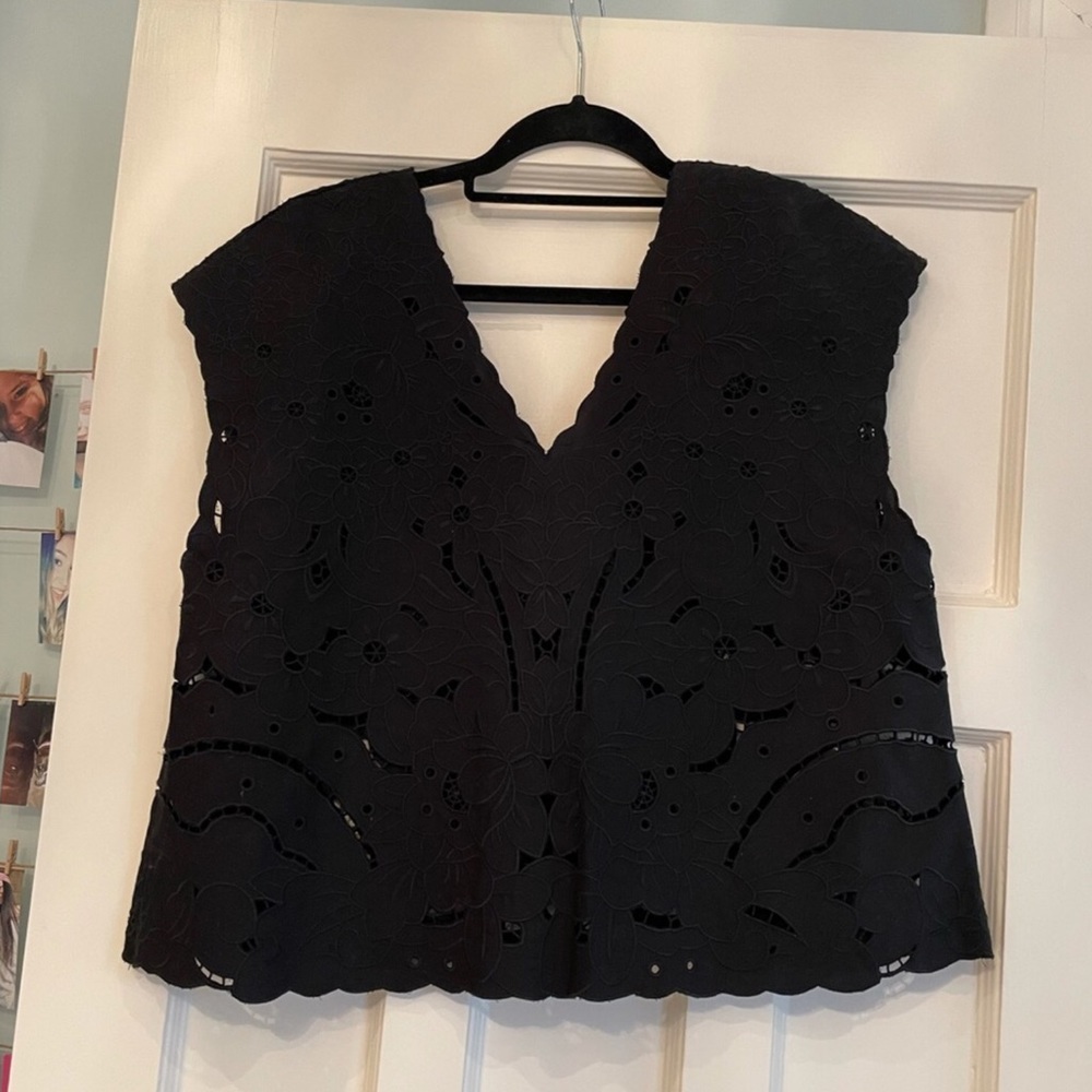 Babaton Tank with floral pattern and cut outs